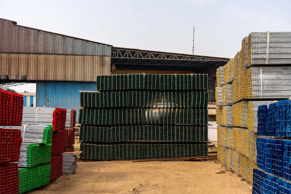 Toàn cảnh cửa hàng vật liệu